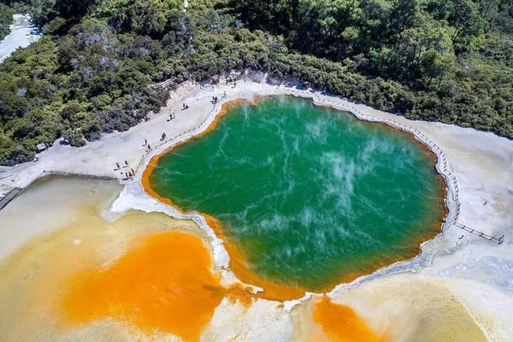 AKL: TAUPO - Maori Rock Carving Cruise, Wai O Tapu & Blue Springs