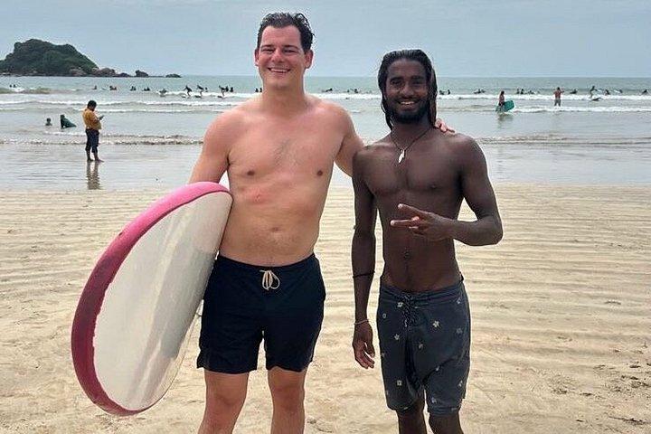 Surf with Apple - Surf Lessons & Guiding