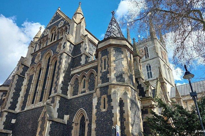ロンドン塔チケット付きロンドン観光ツアー