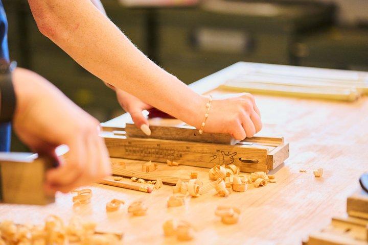 Workshop zur Herstellung von Essstäbchen in Arashiyama, Kyoto