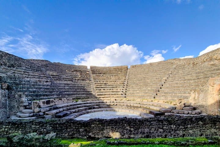 Private tour Pompeii and Herculaneum - transfer from Naples