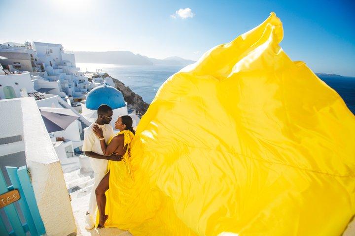オイア・サントリーニでの空飛ぶドレス写真