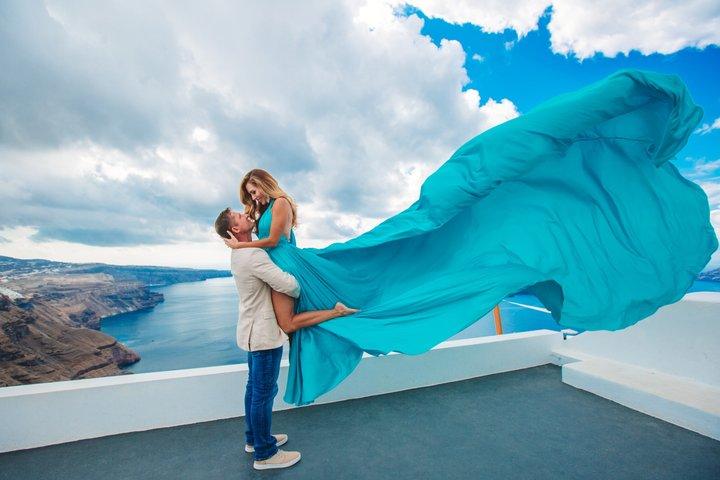オイア・サントリーニでの空飛ぶドレス写真