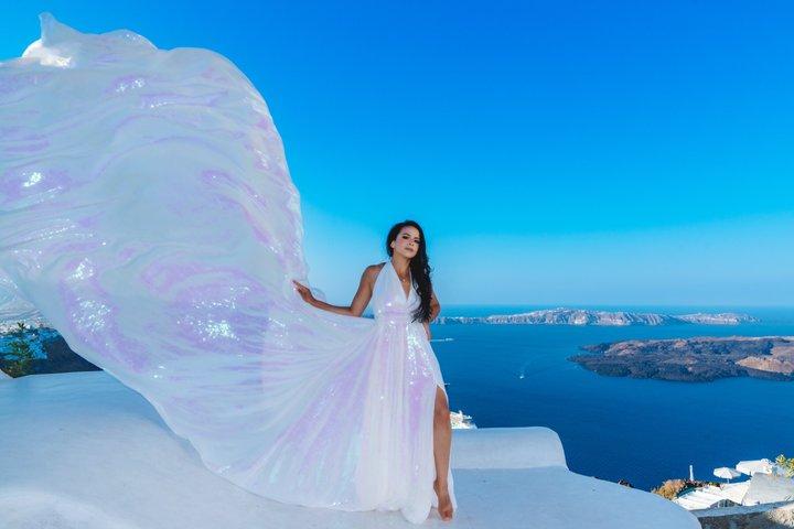 オイア・サントリーニでの空飛ぶドレス写真