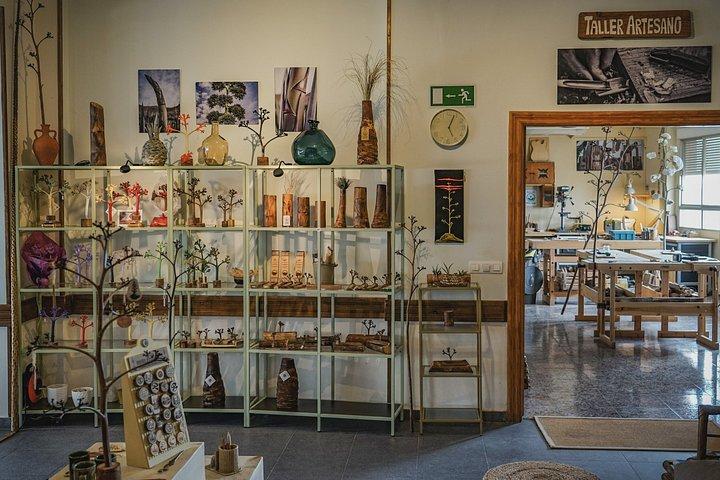 Workshop to connect with Almería through desert wood