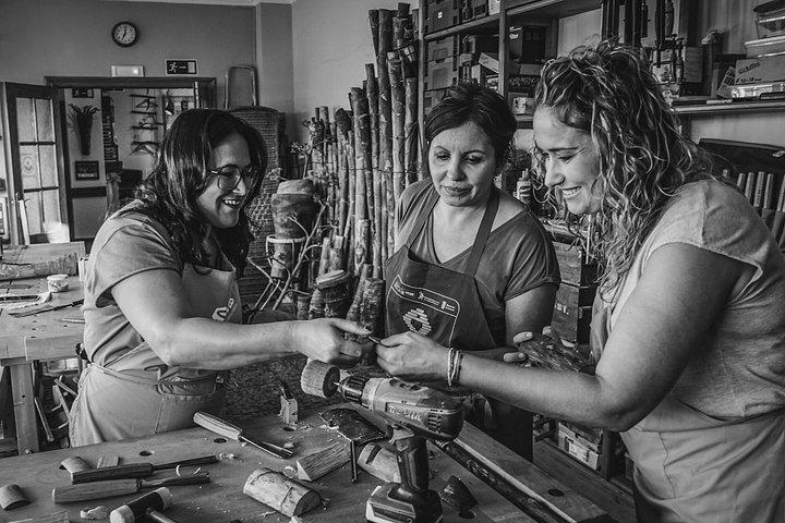 Workshop to connect with Almería through desert wood