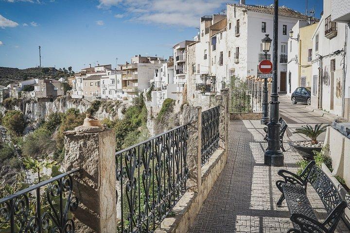 Workshop to connect with Almería through desert wood