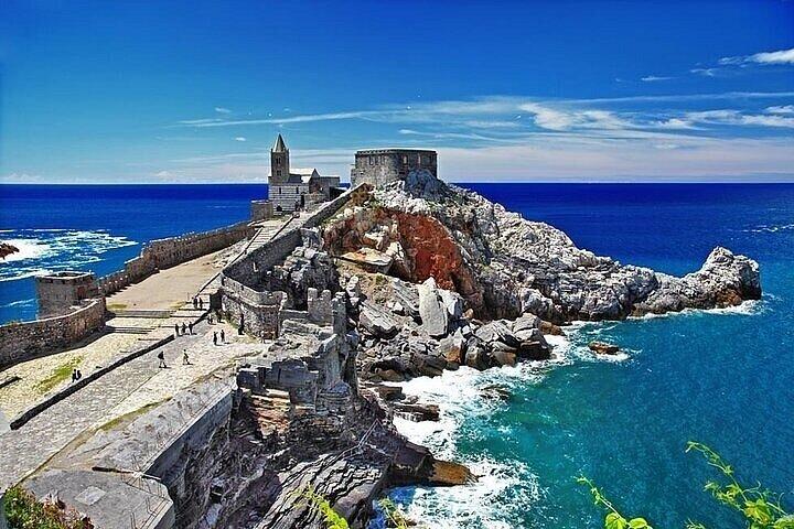 Cinque Terre Full Day Tour from Milan
