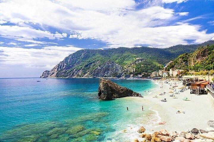 Cinque Terre Full Day Tour from Milan