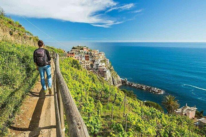 Cinque Terre Full Day Tour from Milan