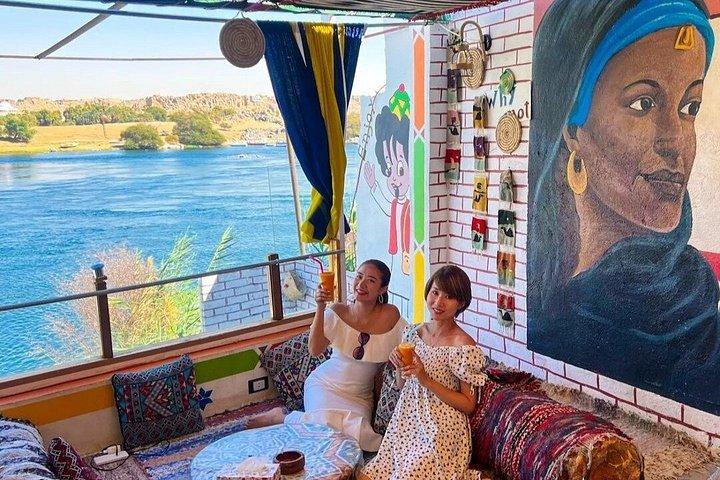 アスワン2日間ツアー：アブ・シンベル、フィラエ＆ヌビア村