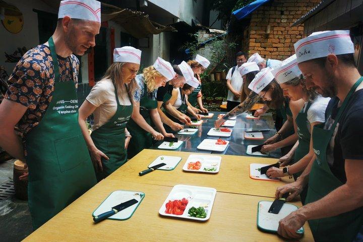 Yangshuo Kochkurs mit Marktausflug