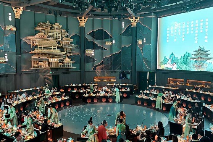 Chengdu Hongdingyan Hot Pot e Hanfu Cultural Show Experience