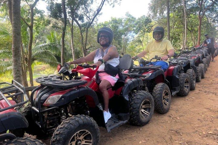 ジャングルアドベンチャーの組み合わせ：クワッドバイクと乗馬