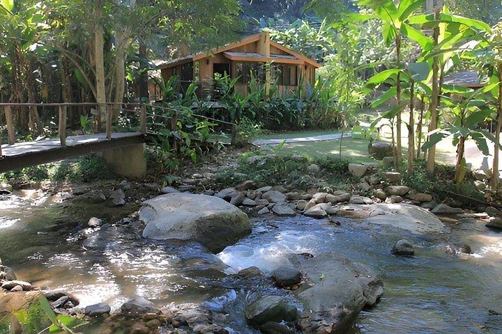 チェンマイ・メー・コンポン村と温泉日帰り旅行