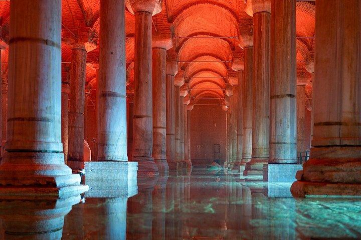 Istanbul: Basilica Cistern Entry Ticket with Tour Guide