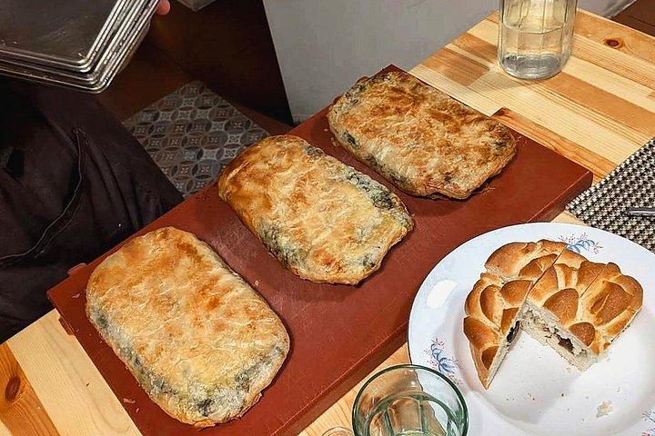 ティラナでアルバニア伝統料理教室 ラキの試食付き