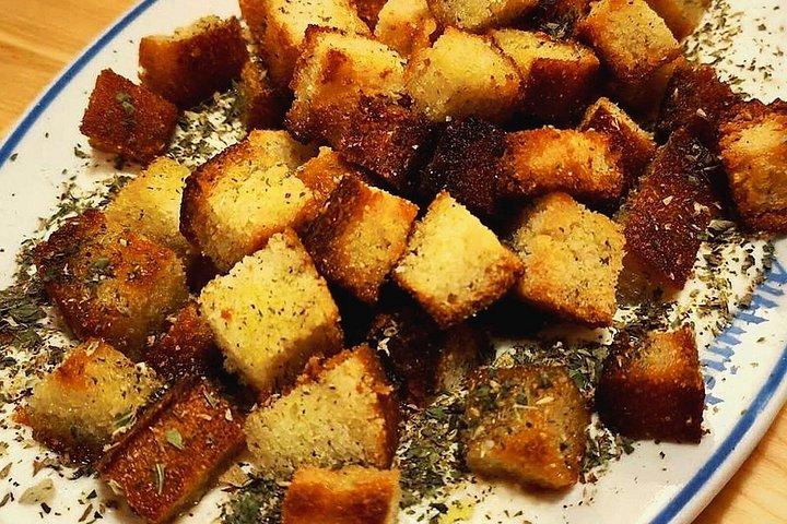 ティラナでアルバニア伝統料理教室 ラキの試食付き