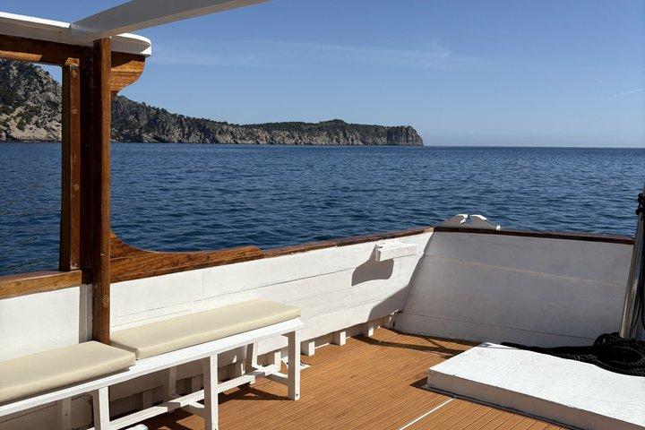 Sunset Cruise in Alcudia with Tapas & Swimming