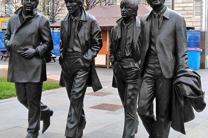 これはジョン・レノンの物語-リバプールでのビートルズのプライベートツアー