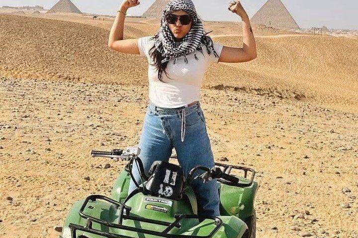 Pyramider Saqqara Memphis Dahshur och ATV och Felucca