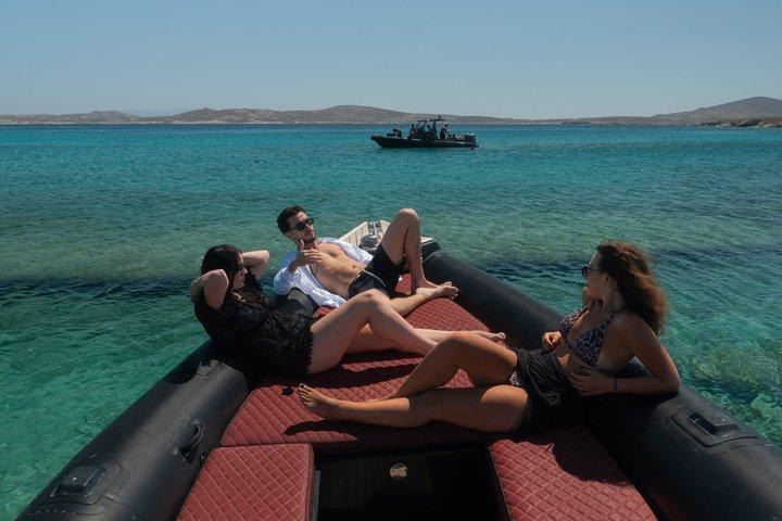 ミコノス南海岸＆隠れたビーチのプライベートラグジュアリーボートツアー