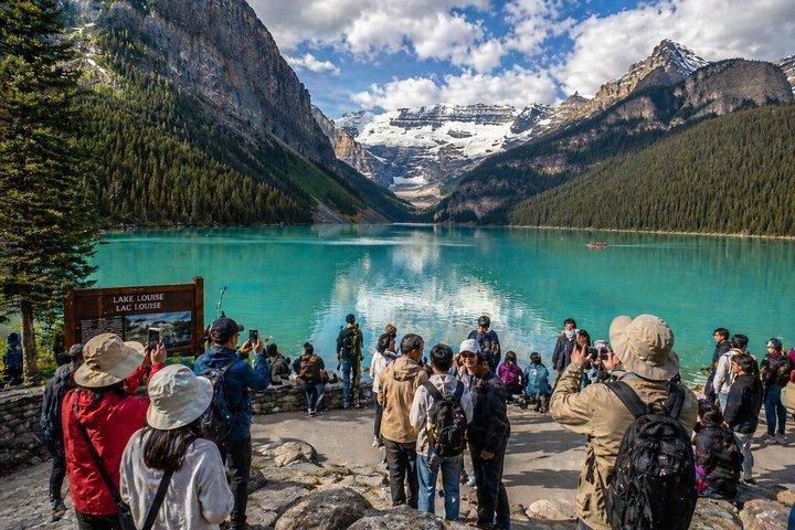 Banff Shared Shuttle nach Moraine Lake & Lake Louise