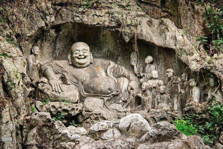 Visite privée de Hangzhou avec bateau à manivelle et temple Lingyin