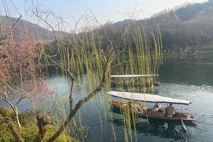 ハンドランクボートと霊隠寺で杭州プライベートツアー