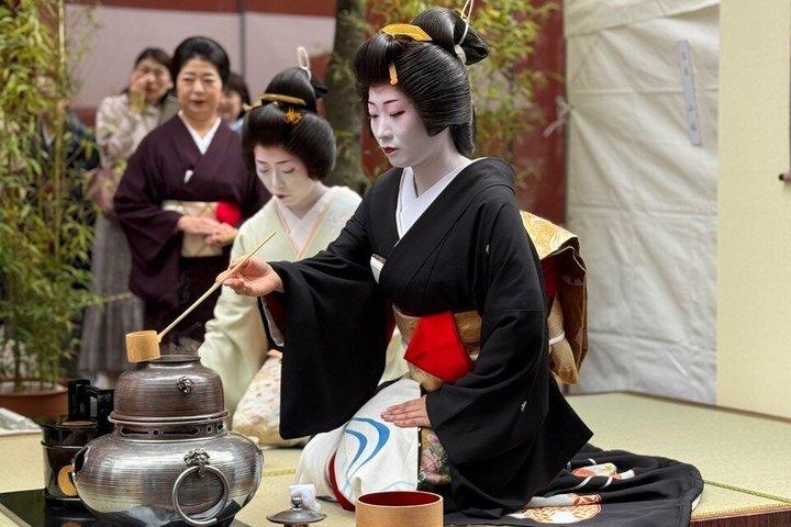 Exclusivo Tokyo Geisha Experience em histórico Ryotei em Shinbashi