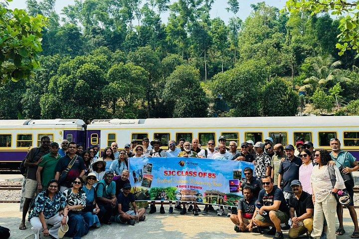 ダナン発：景勝遺産列車とランチ付きのフエ宮殿日帰り旅行