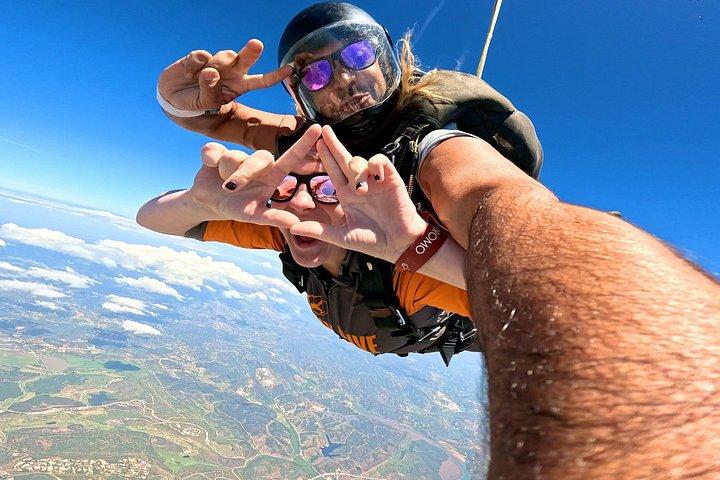 Algarve Tandem Skydive 15k ft (4600m)