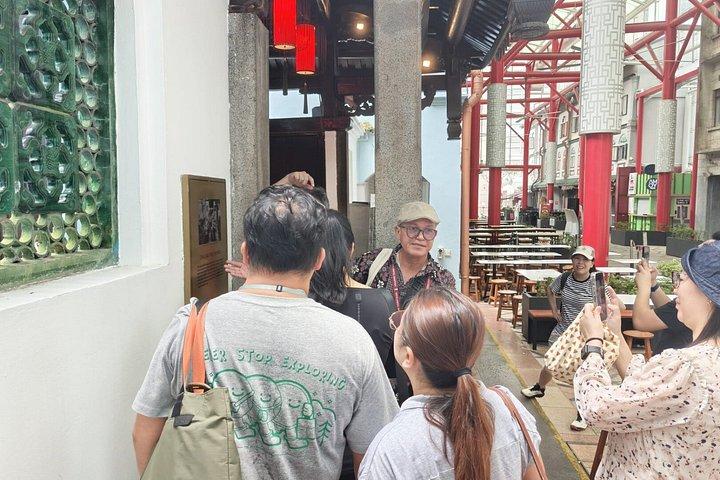 アンダーベリー・シンガポールでのシンガポール・トライアド・ウォーキングツアー