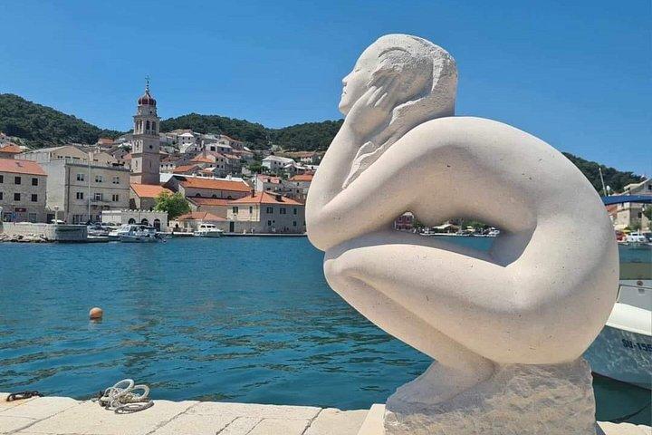 Omiš : プチシュチャブラチ島サンセットボート旅行（夕食付き）