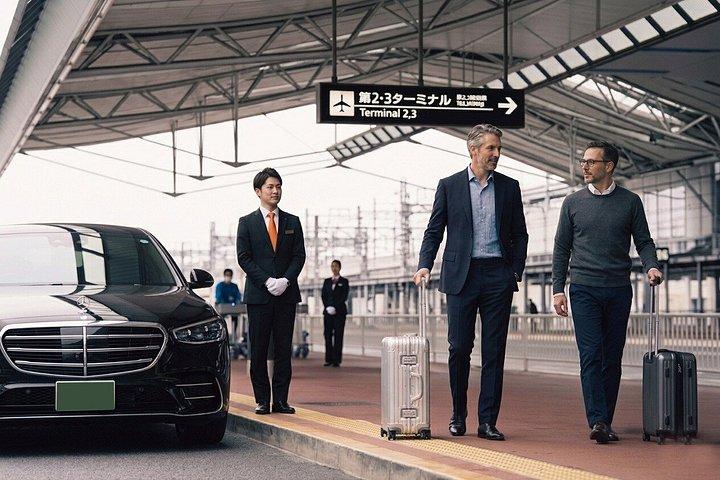 羽田空港 ⇆ メルセデス・ベンツのプライベートで東京またはディズニーランドへ