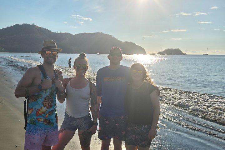 Pirate History Pub Crawl em Playas Del Coco