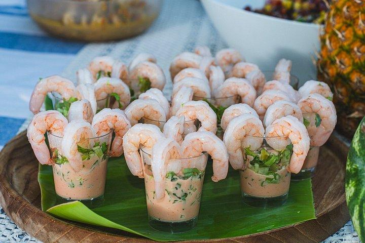 プライベートクルーザーヨットサンセットシュノーケリングおいしい料理オープンバー