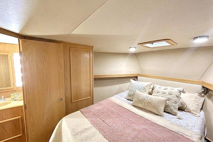 プライベート チャーター サンセット シュノーケリング 釣り おいしい料理 オープン バー