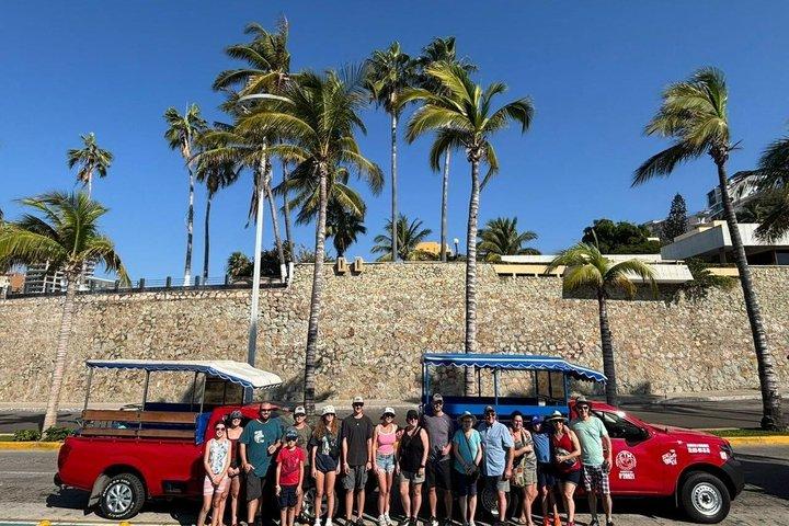 Mazatlán Shared City Tour by Red Truck History and Flavors