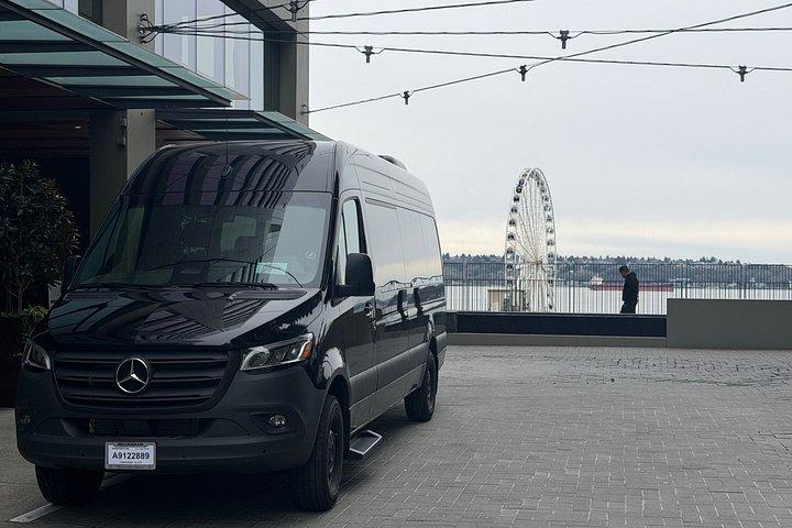 Luxury Airport Transfers and More in Seattle