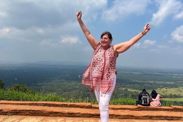Dagstur till Sigiriya | Rock Fortress & Dambulla Cave Temple
