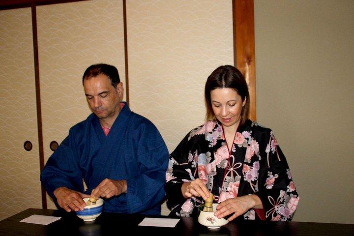 本格的な茶道（オープンセッション、最大8名様）テーブル＆椅子