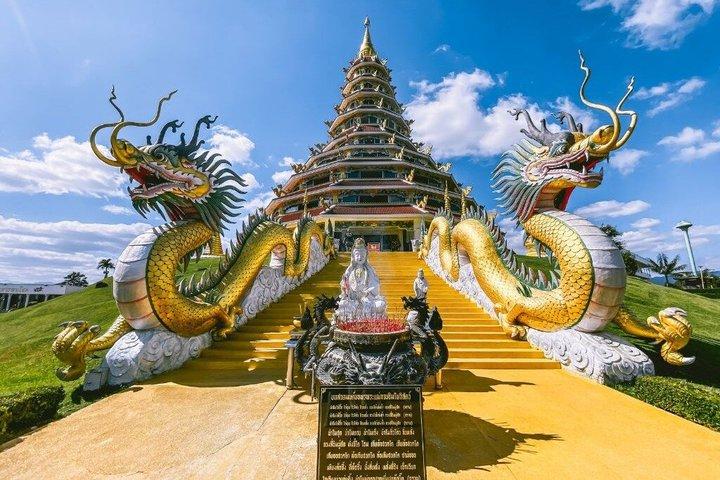 Heldags Chiang Rai 3 templer hvide, blå, store Bhudha-templer