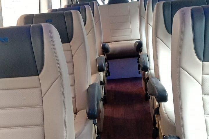 ニューデリー空港と専用車での都市間送迎