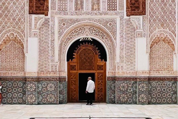 Marrakech: Ben Youssef Medresa, Secret Garden & Souk Walking Tour