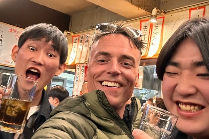 Private Tokyo Local Street Food Tour: Choose 7 Foods & 1 Drink