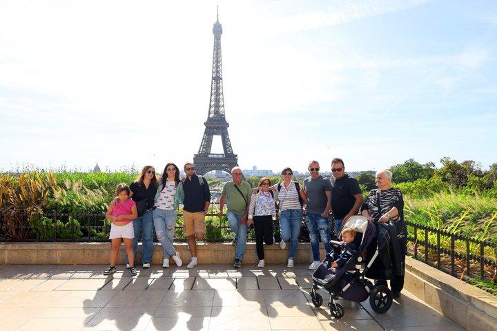 PARIS - バンでの1日ツアー（最大14名まで）写真付き