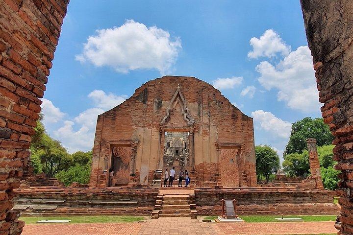 アユタヤ＆アーントーンプライベートツアー：タイ最大の仏