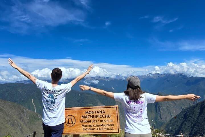Machu Picchu in 1 Day: By Train Expedition