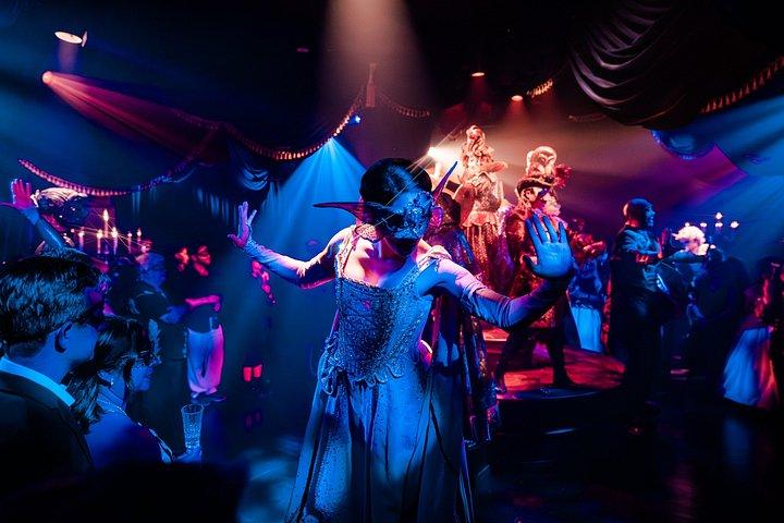 Maskerade: Det nedslidende phantom af operaen